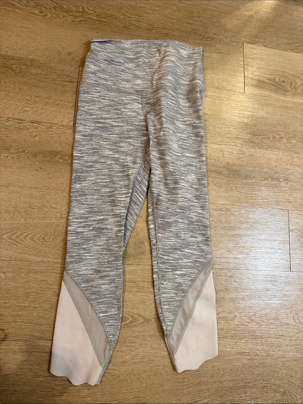 lululemon athletica Heather Gray Leggings with Pale Pink Ankle Panels